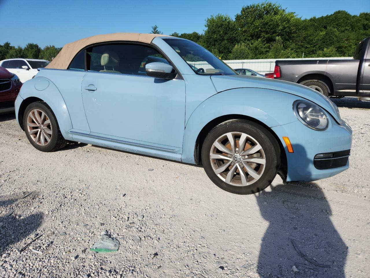 2014 VOLKSWAGEN Beetle
