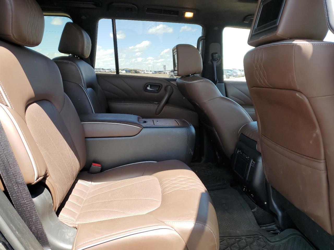 2017 INFINITI QX80