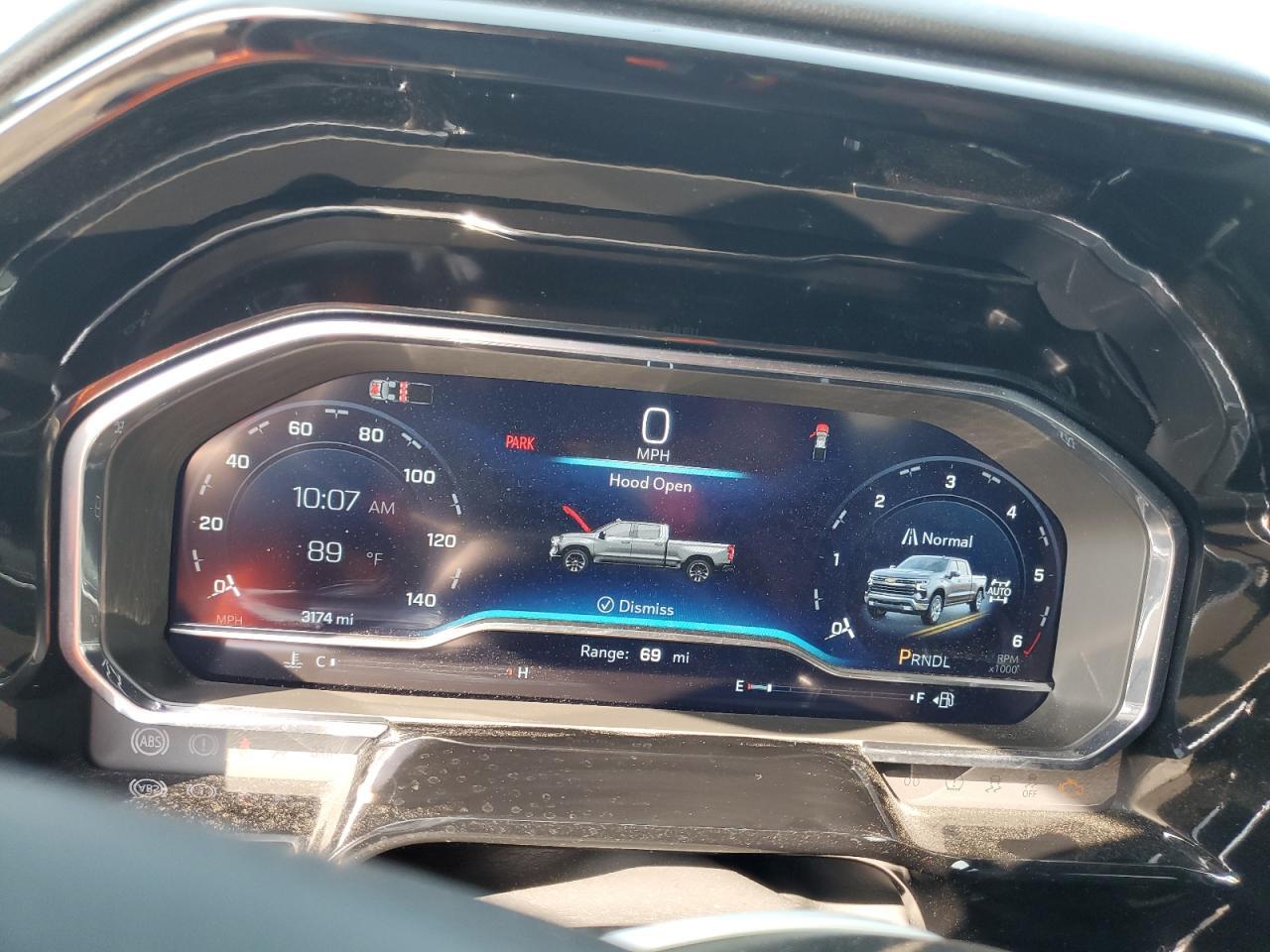 2025 CHEVROLET Silverado