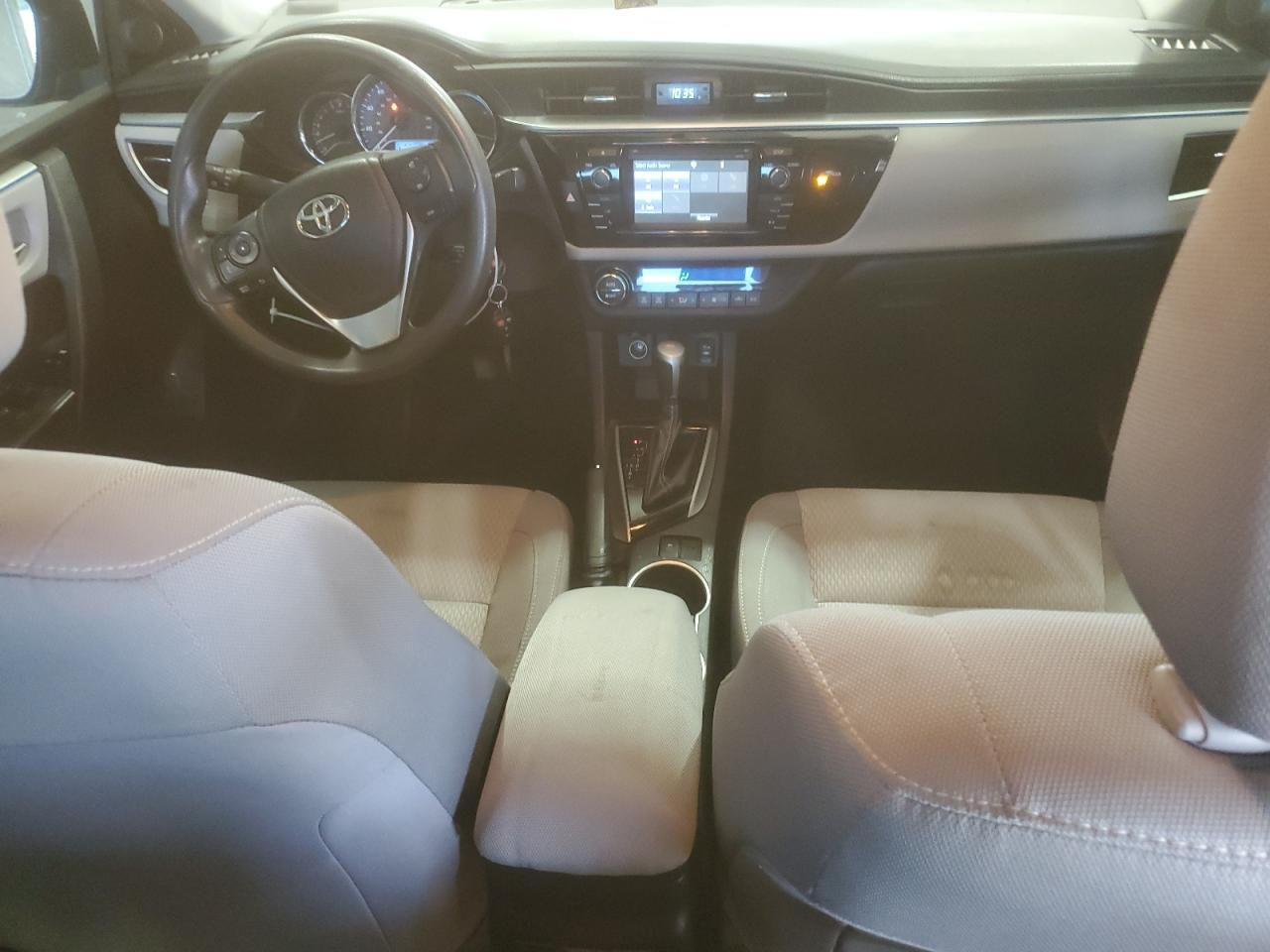 2015 TOYOTA COROLLA