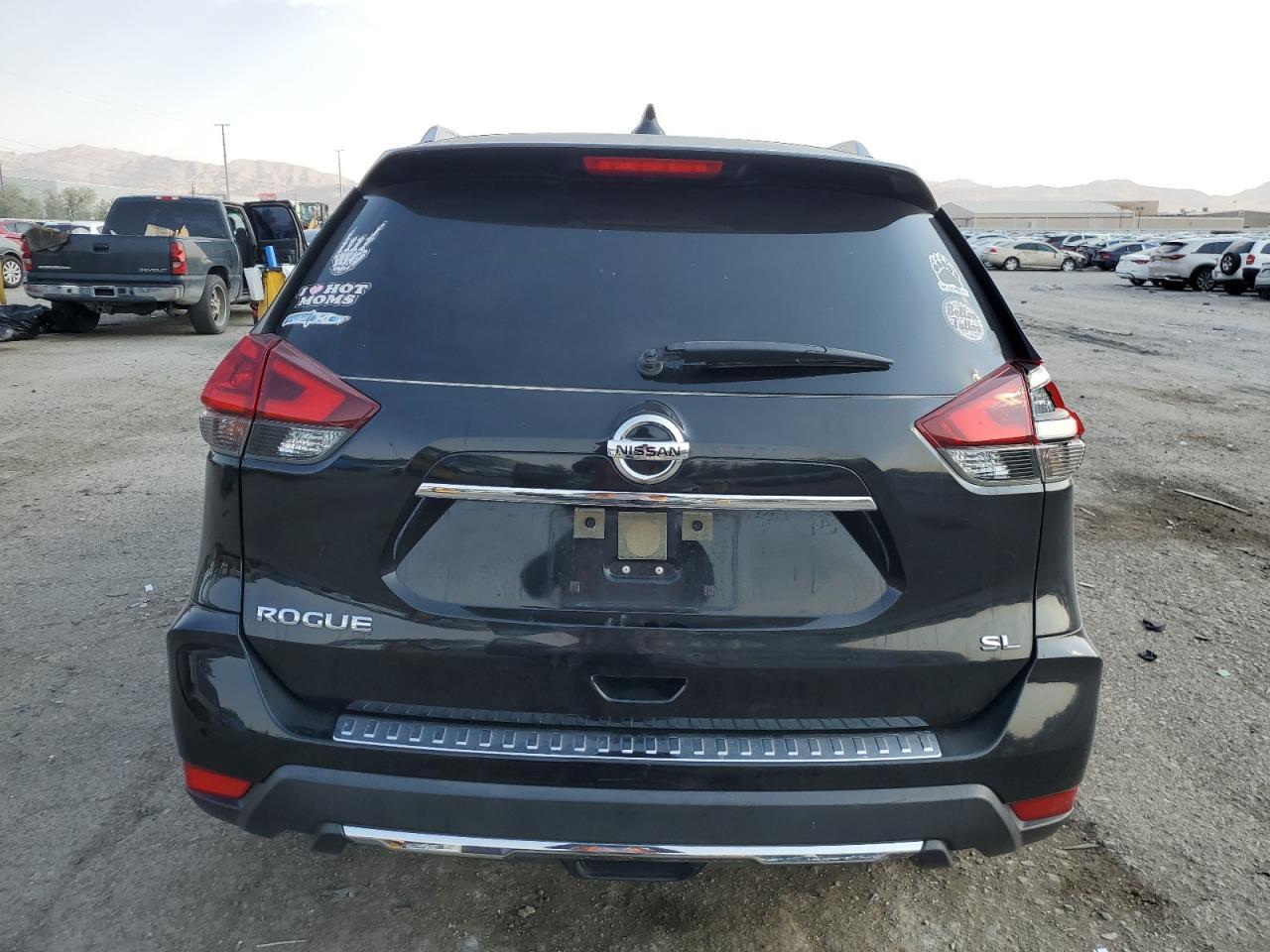 2018 NISSAN ROGUE