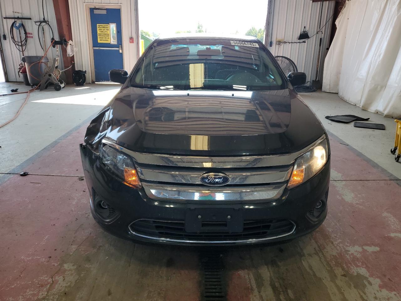 2011 FORD FUSION