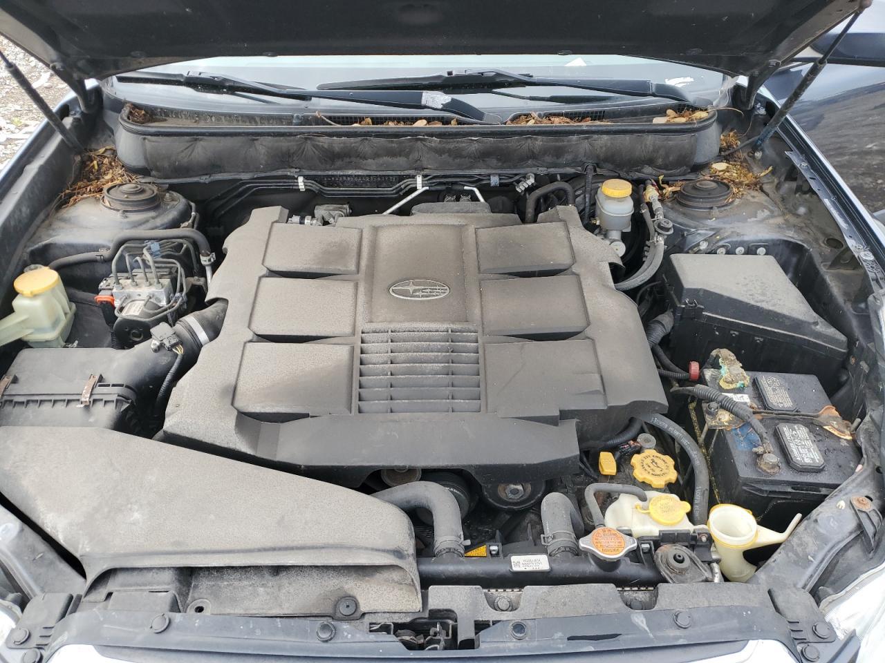 2010 SUBARU Outback