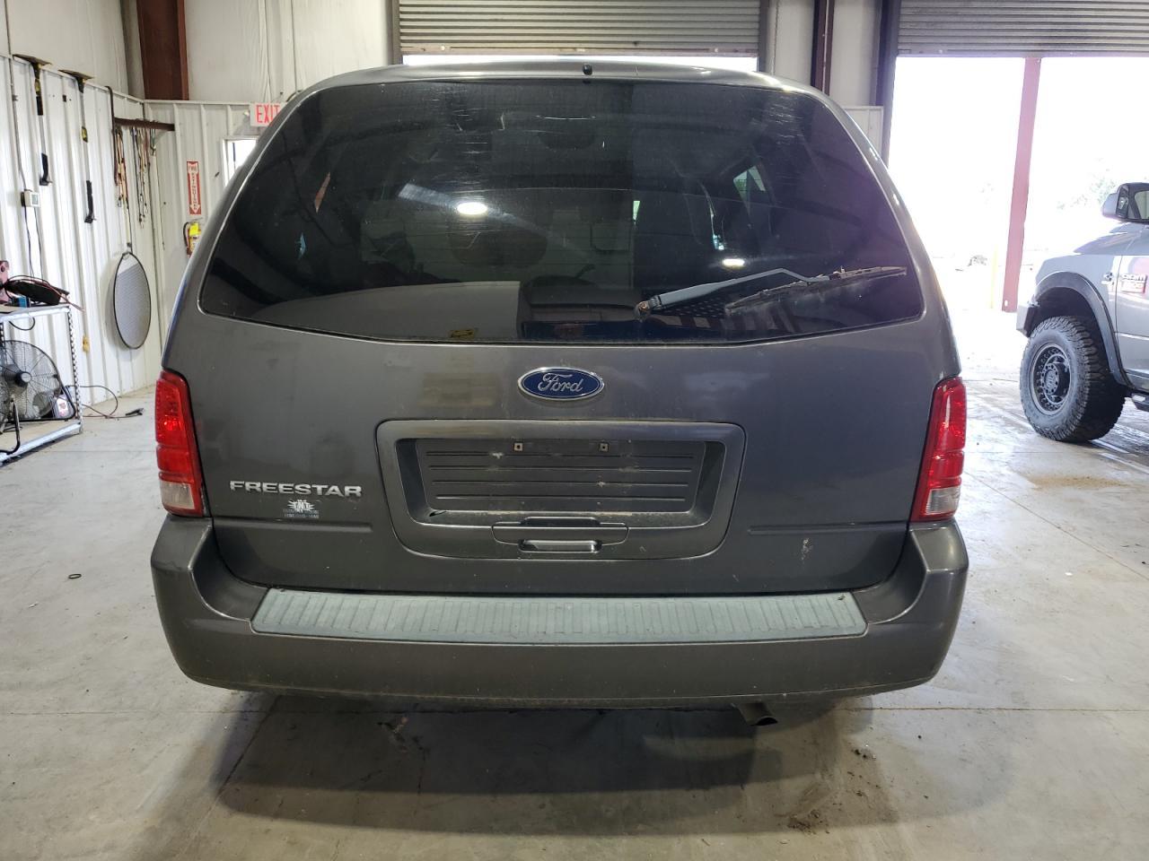 2005 FORD Freestar
