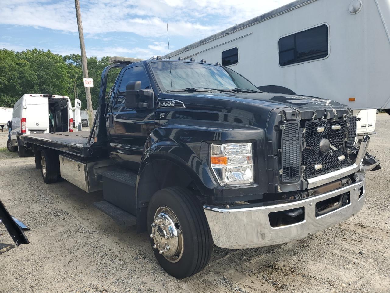 2018 FORD F-650