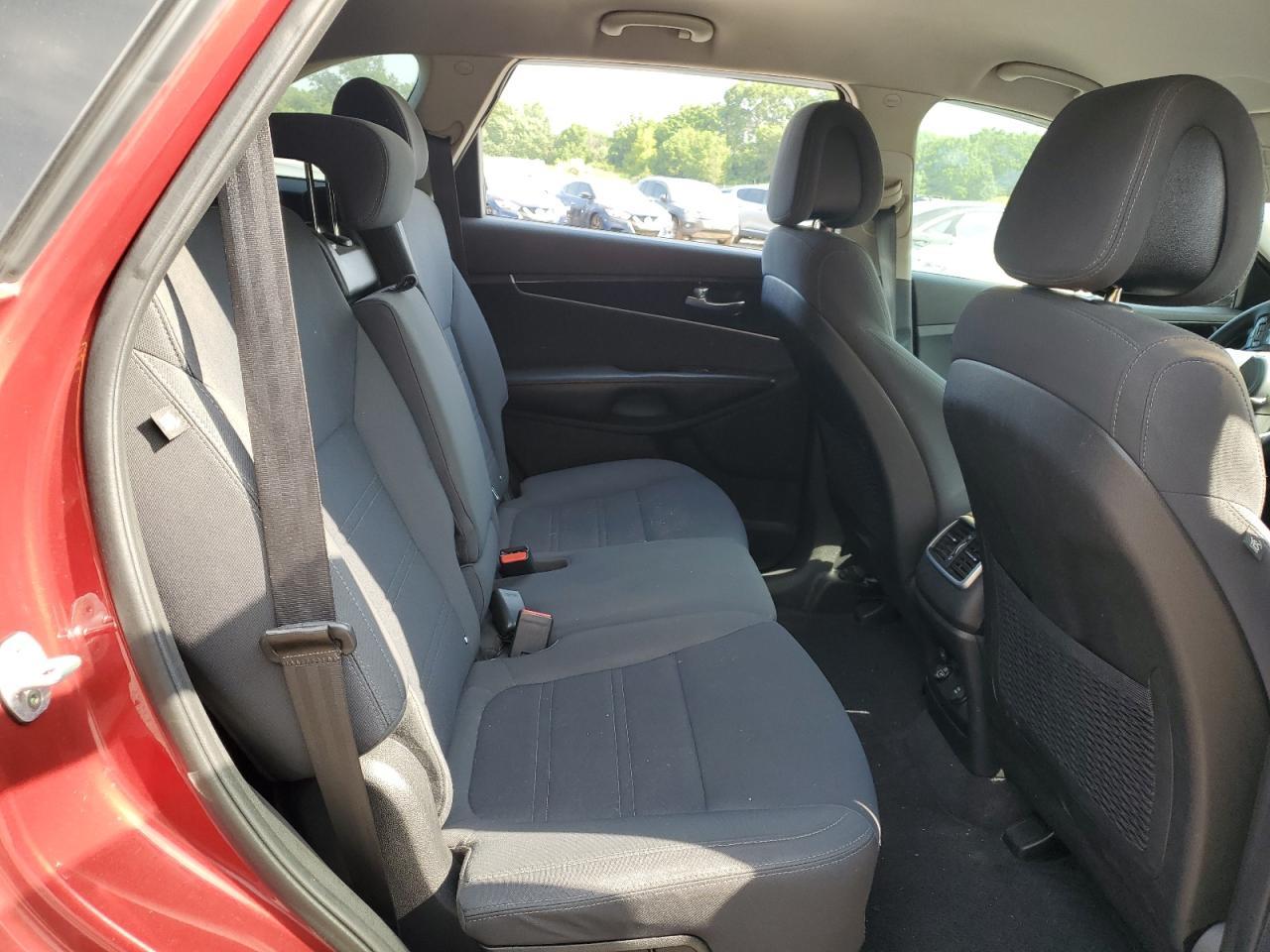 2017 KIA SORENTO