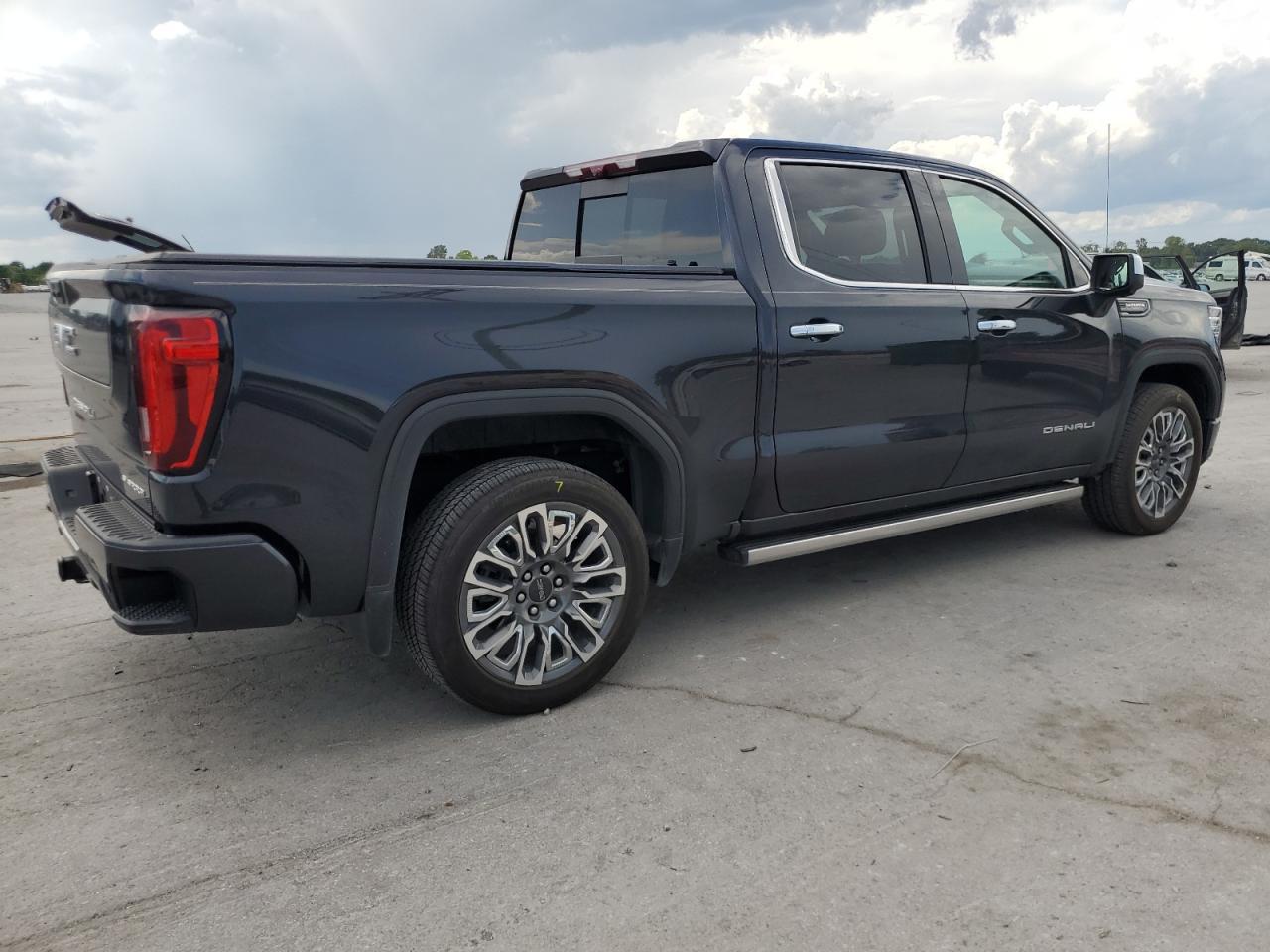 2024 GMC Sierra