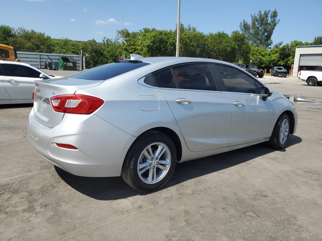2017 CHEVROLET CRUZE