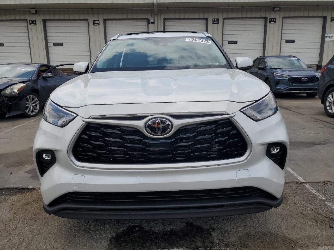 2022 TOYOTA HIGHLANDER
