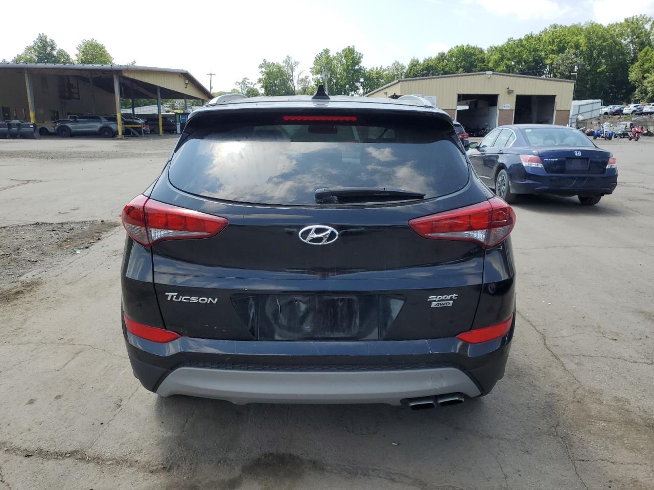 2018 HYUNDAI TUCSON
