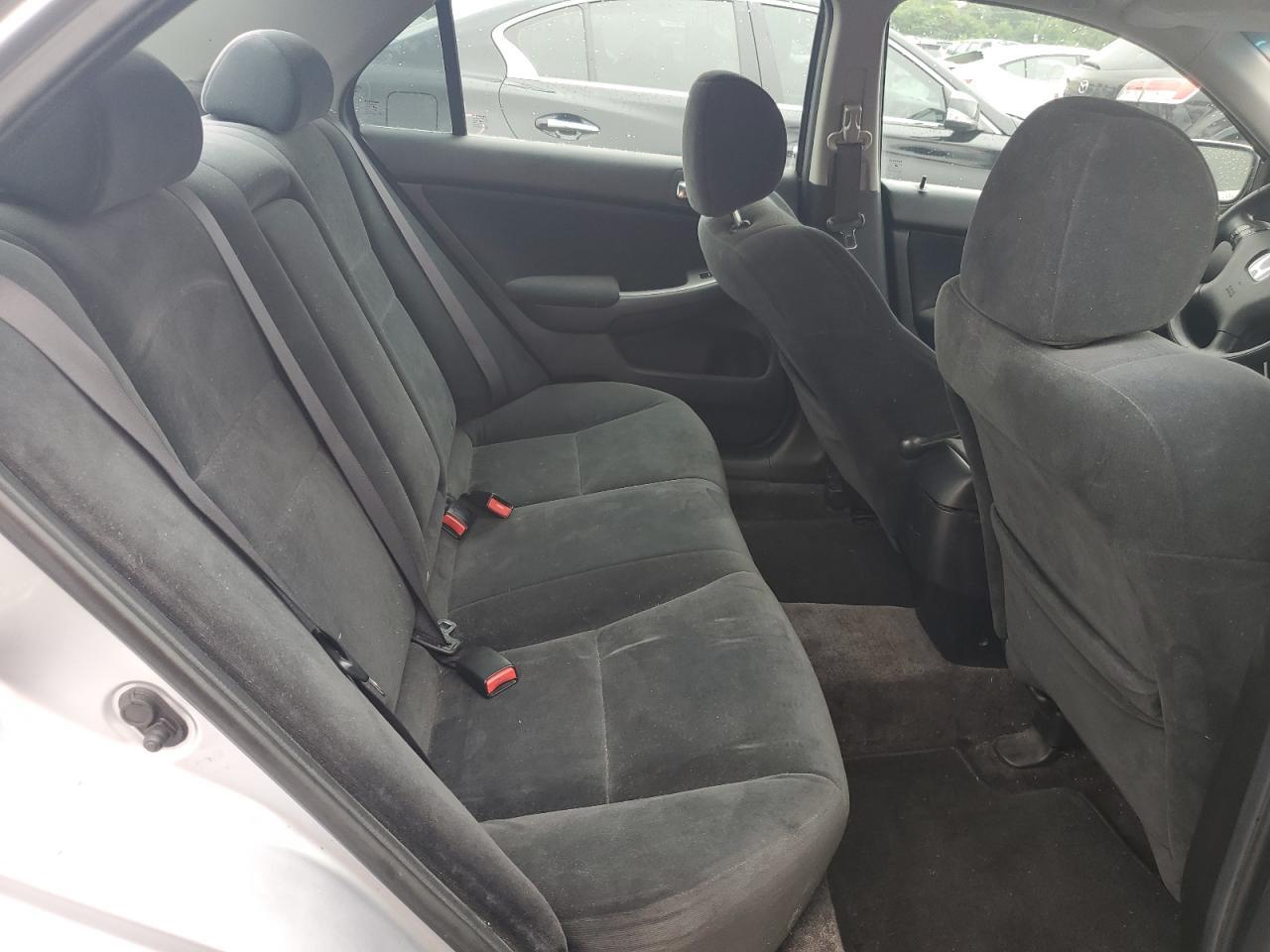 2004 HONDA ACCORD