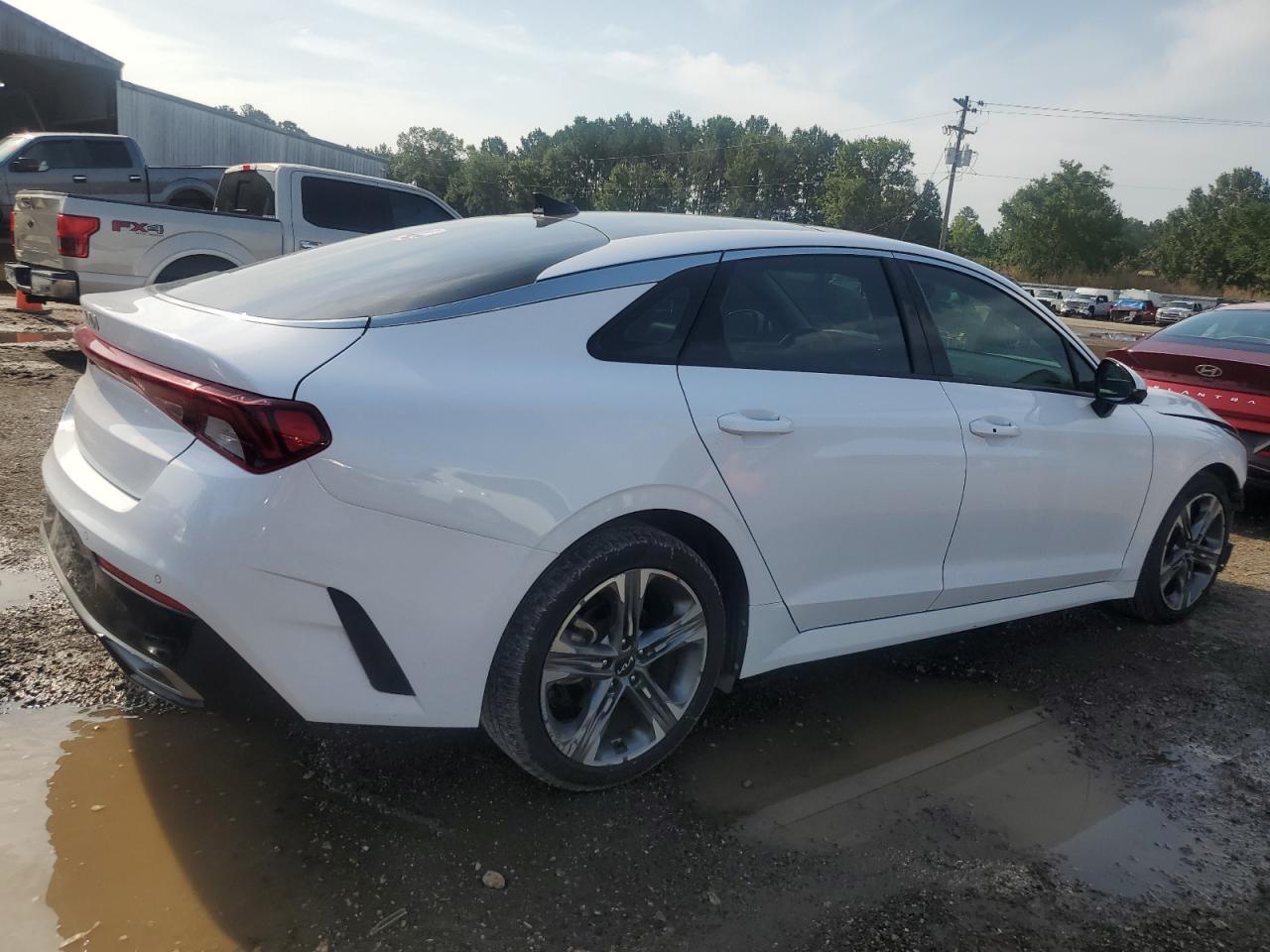 2022 KIA K5