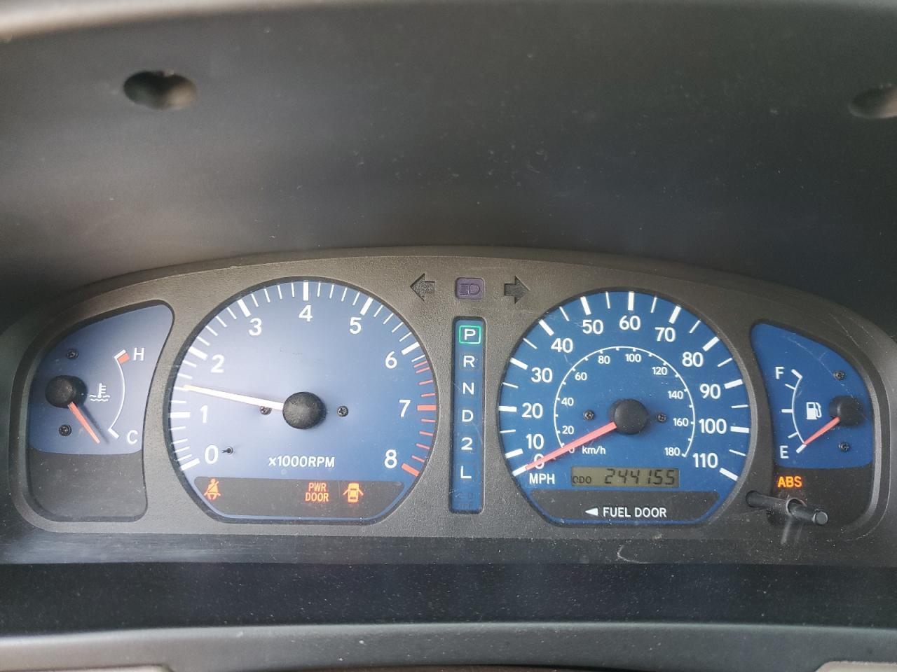 2001 TOYOTA SIENNA