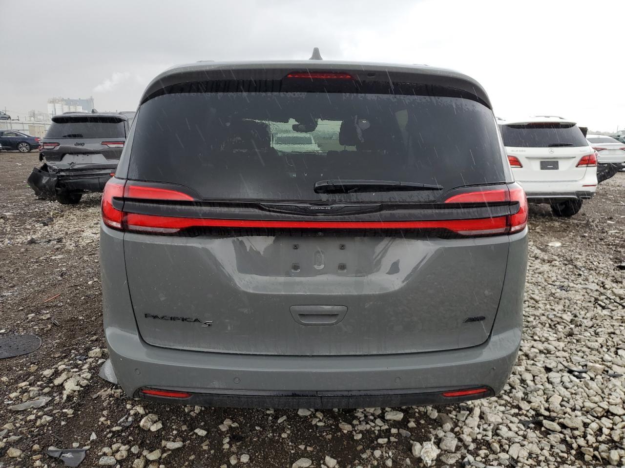 2021 CHRYSLER Pacifica