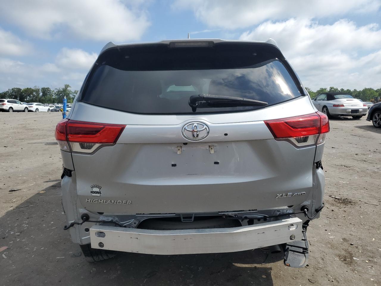 2019 TOYOTA HIGHLANDER