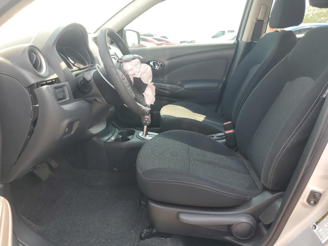 2015 NISSAN VERSA