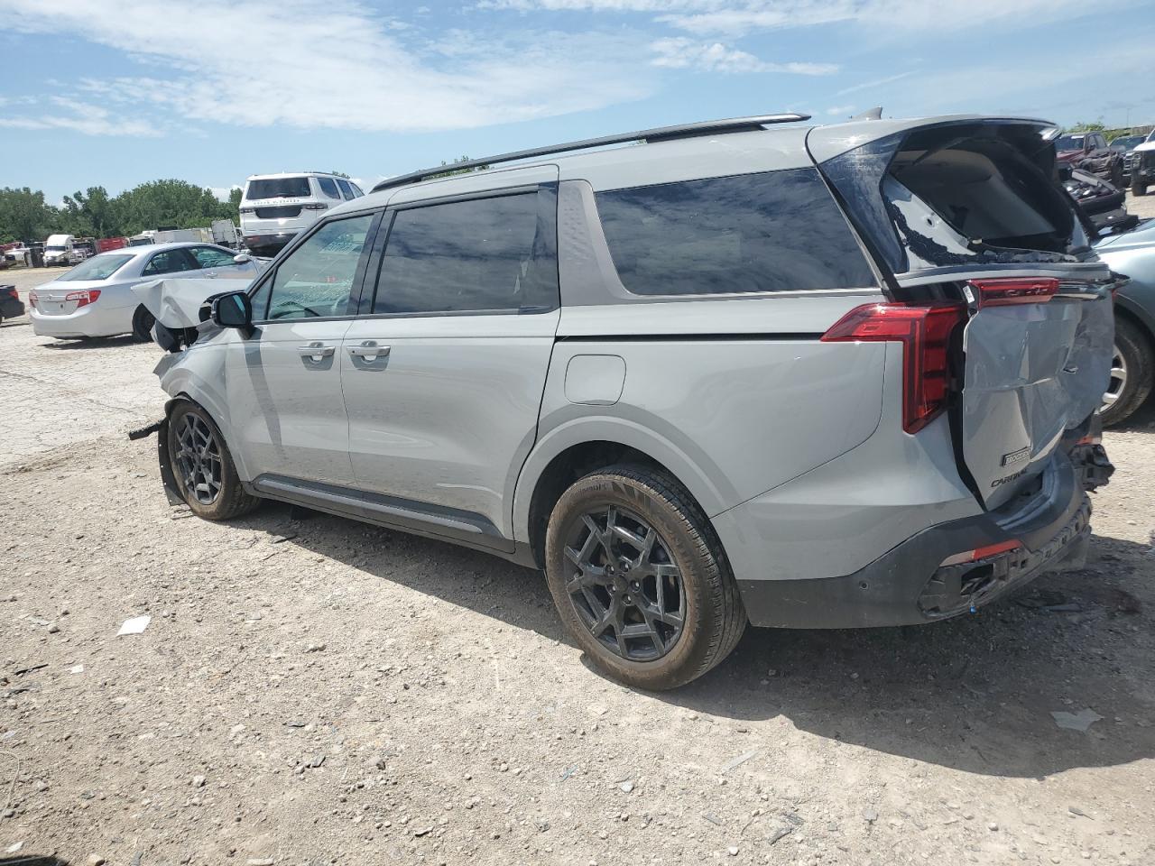 2025 KIA Carnival