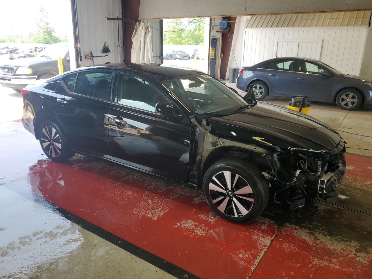 2022 NISSAN ALTIMA