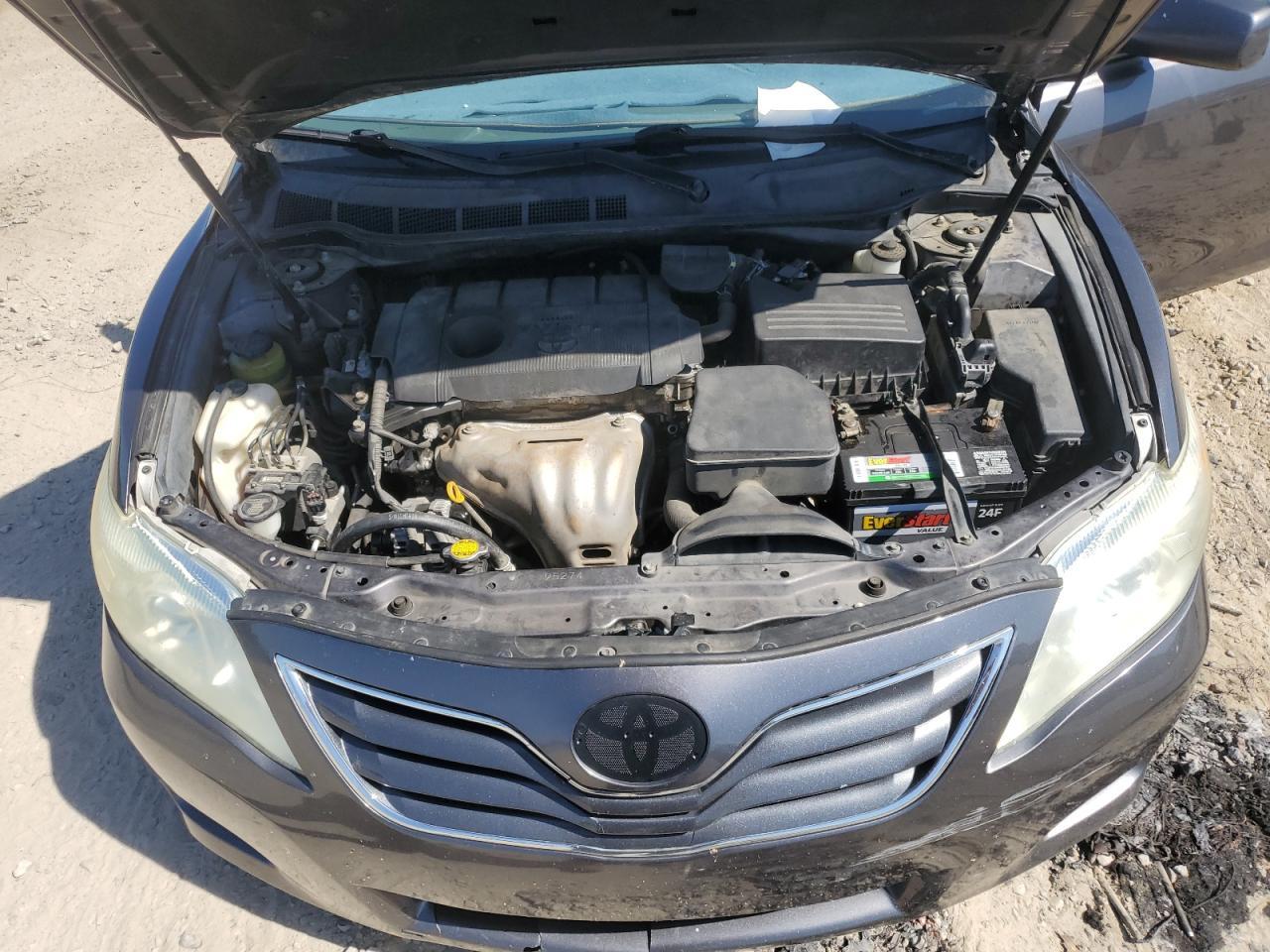 2011 TOYOTA CAMRY