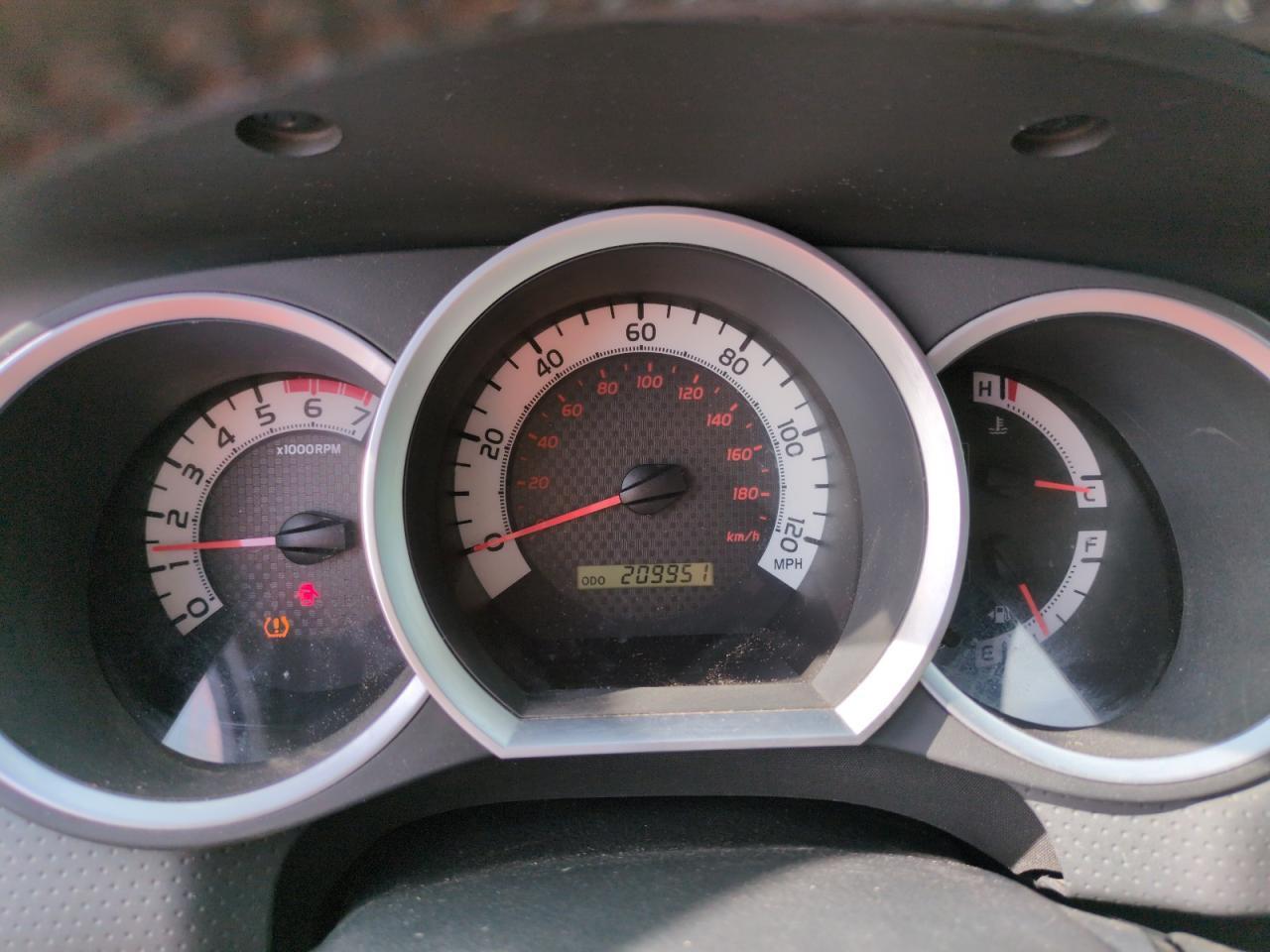 2013 TOYOTA TACOMA