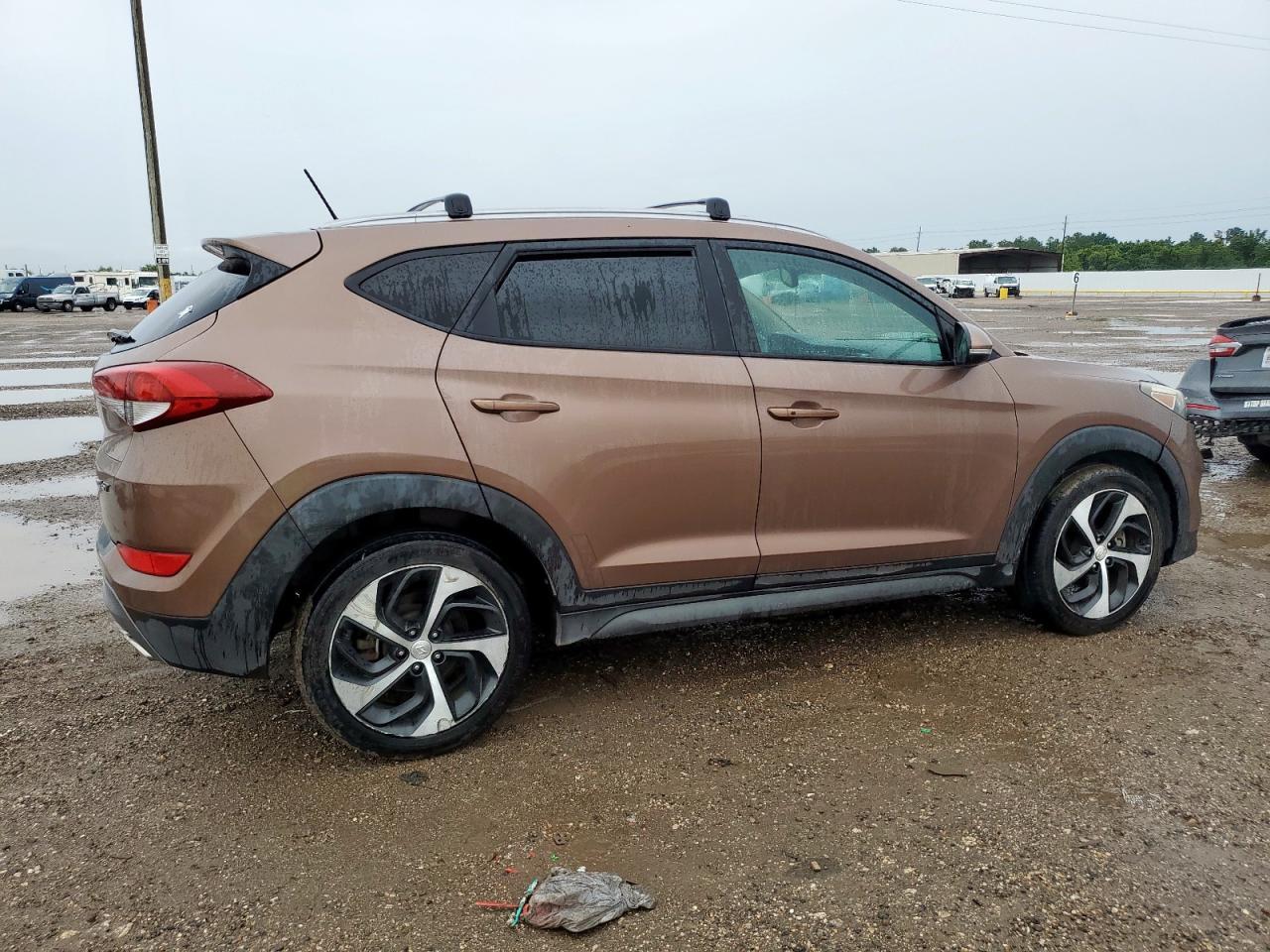 2016 HYUNDAI TUCSON