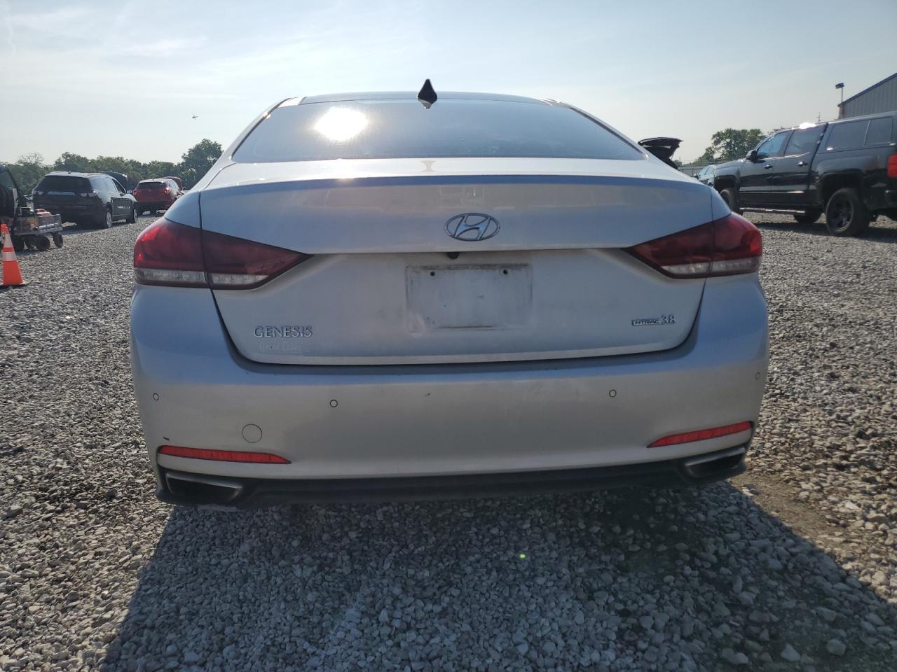 2016 HYUNDAI GENESIS
