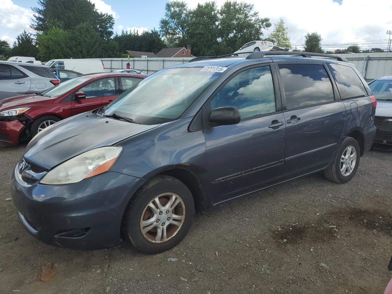 2006 TOYOTA SIENNA