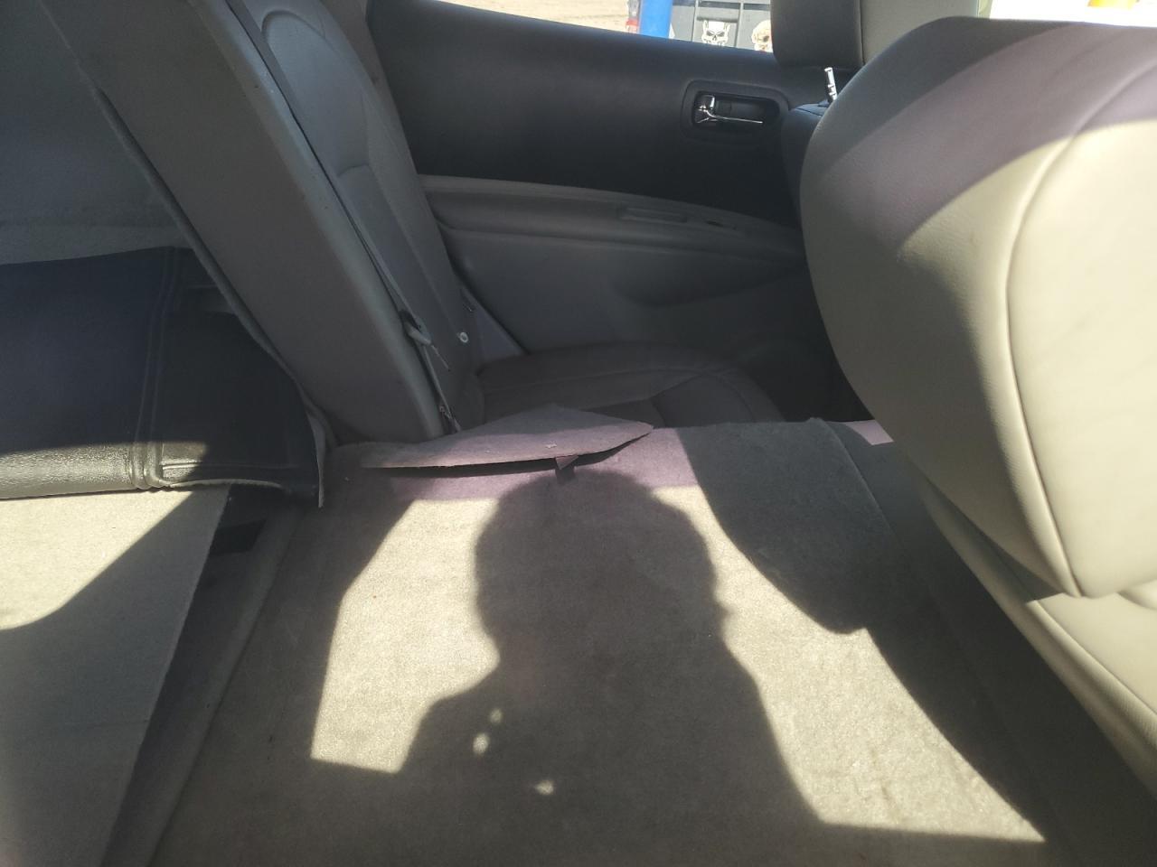 2011 NISSAN ROGUE