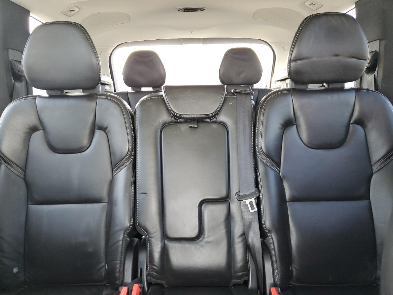 2016 VOLVO XC90