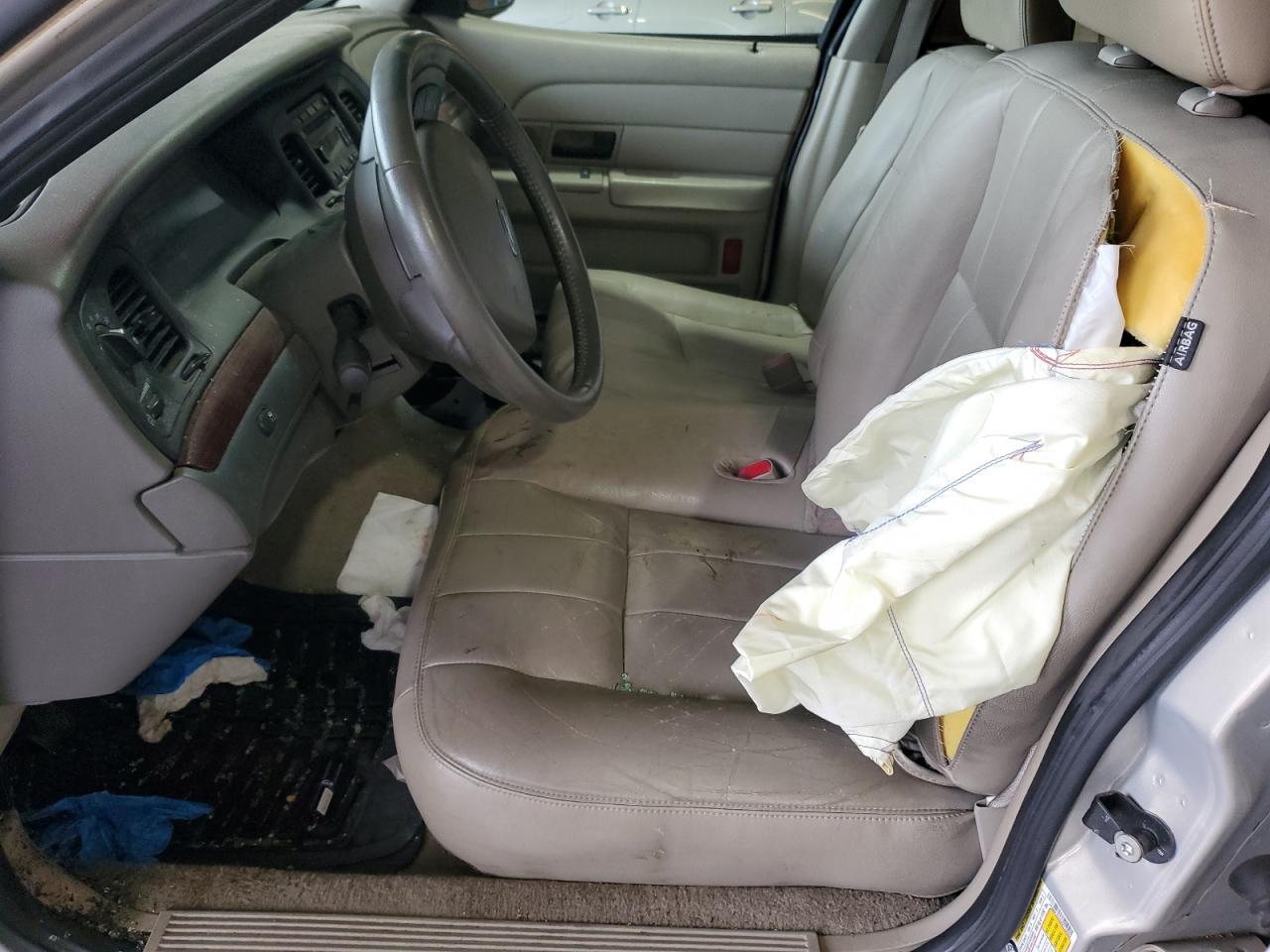 2011 FORD Crown Victoria
