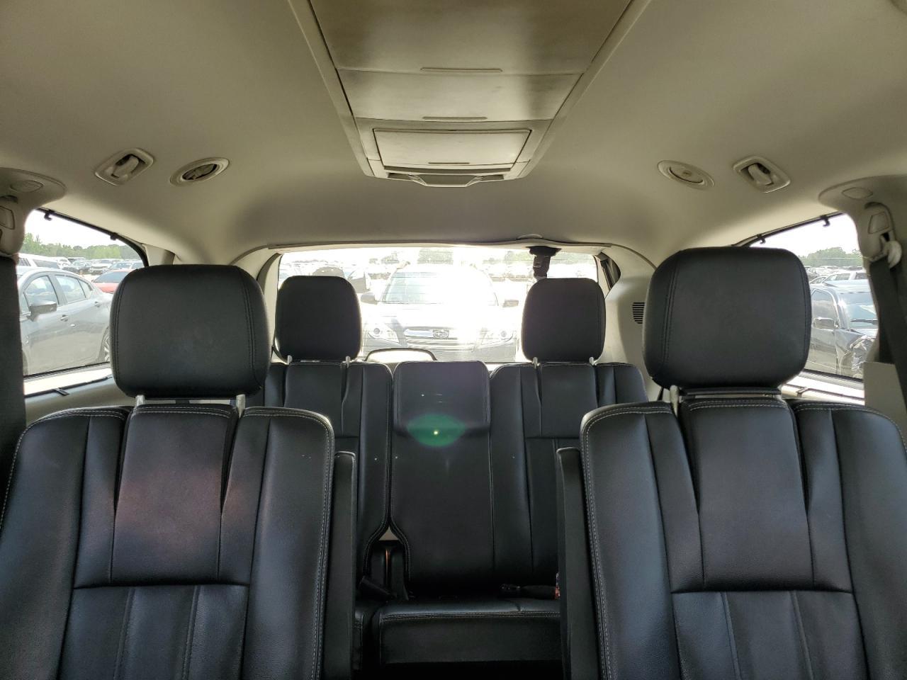 2015 CHRYSLER Town & Country