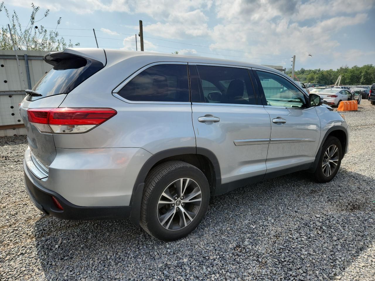 2019 TOYOTA HIGHLANDER