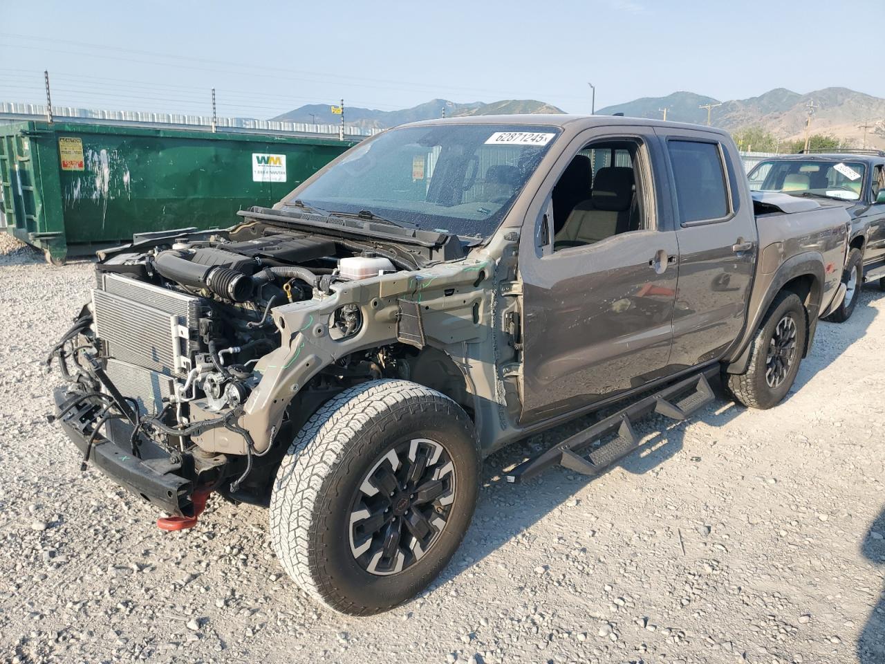 2022 NISSAN Frontier
