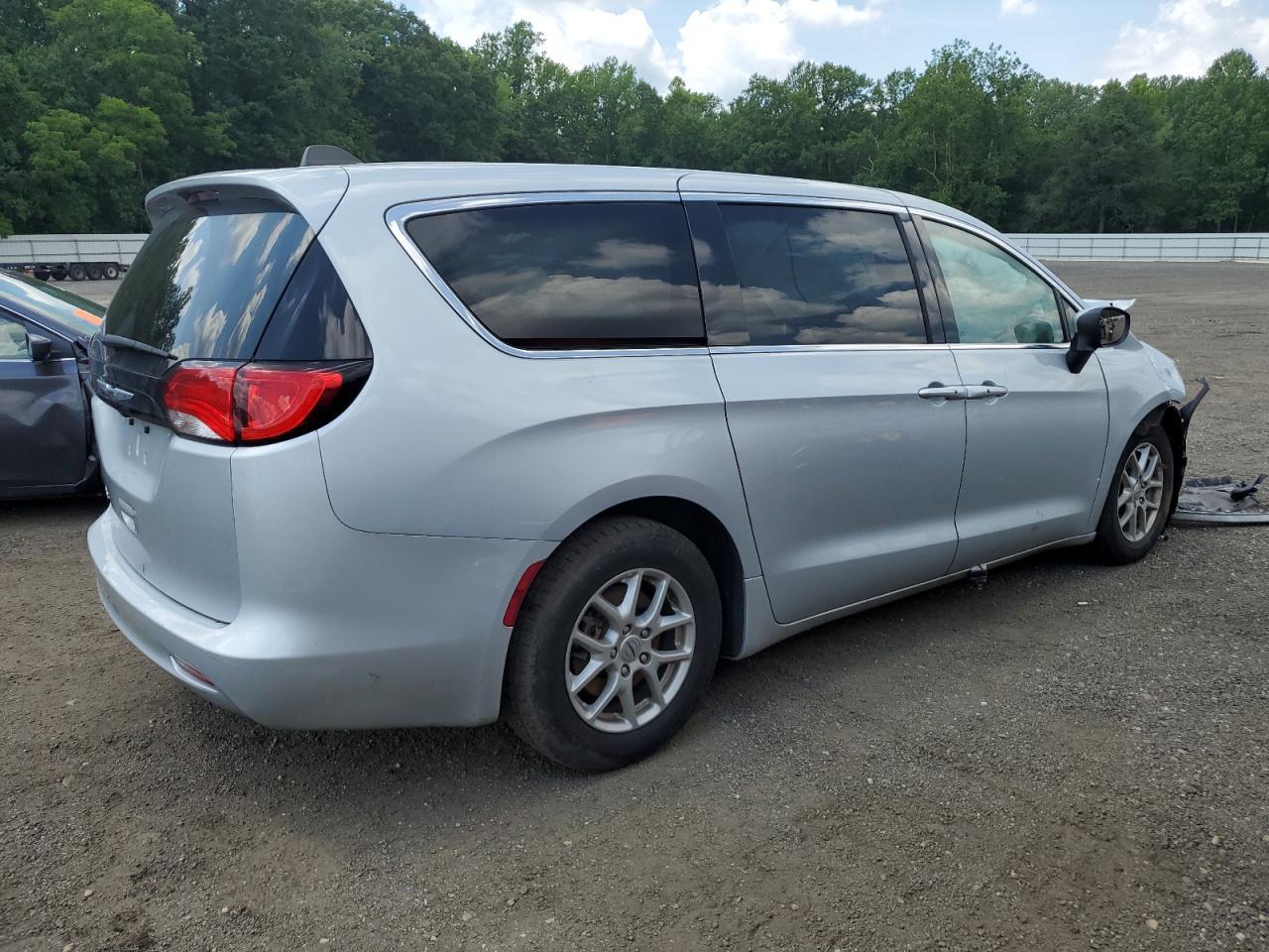 2022 CHRYSLER Voyager