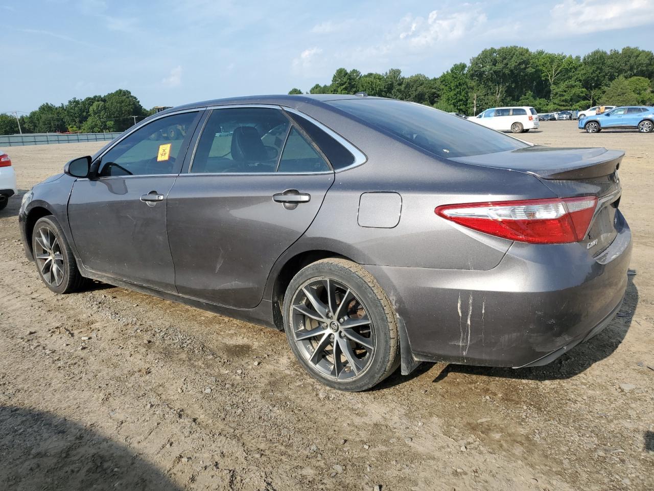 2015 TOYOTA CAMRY