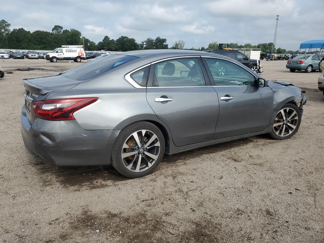 2017 NISSAN ALTIMA