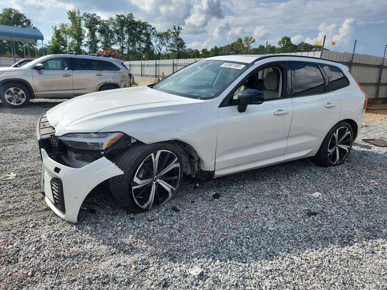 2023 VOLVO XC60