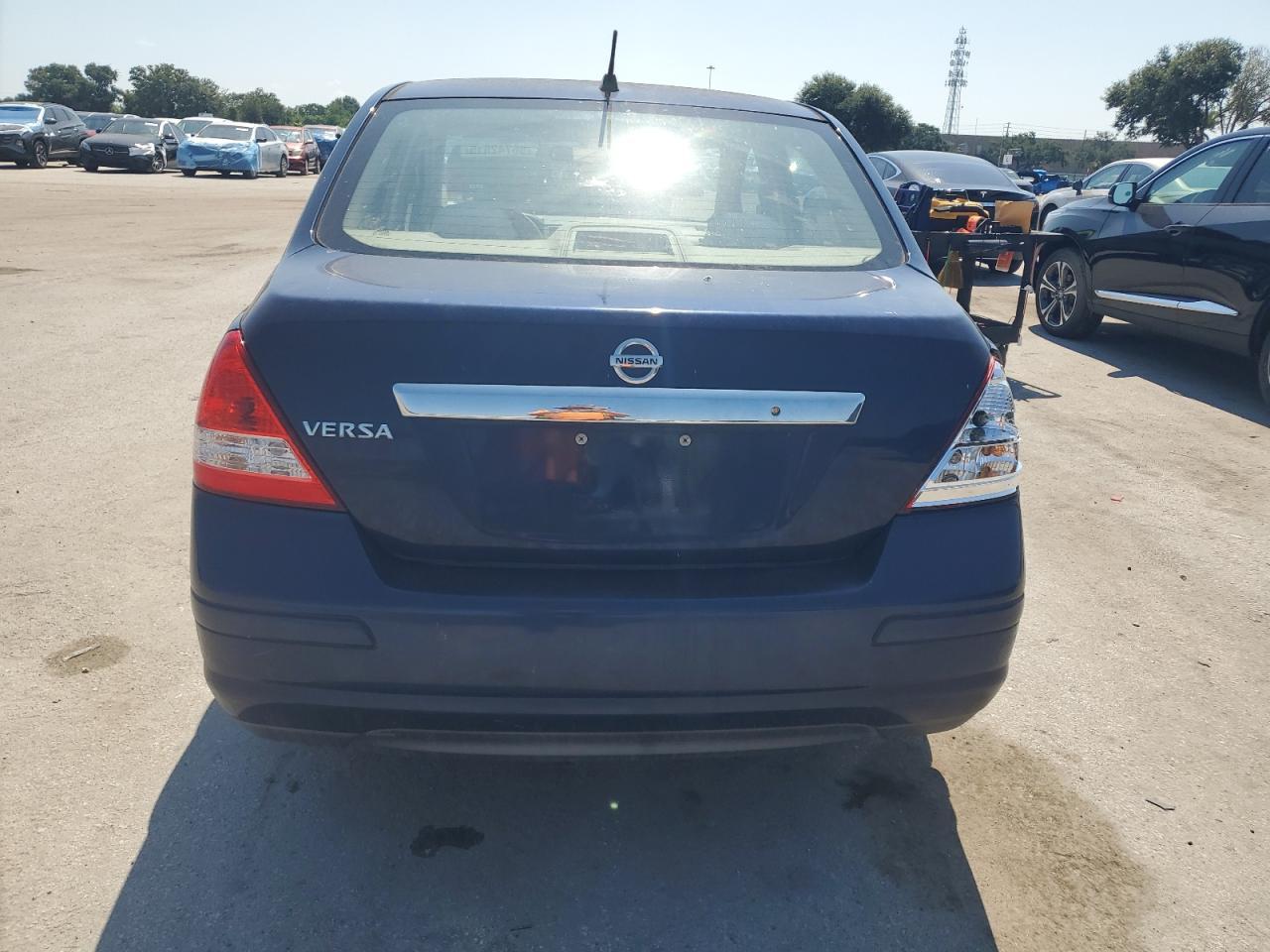 2009 NISSAN VERSA