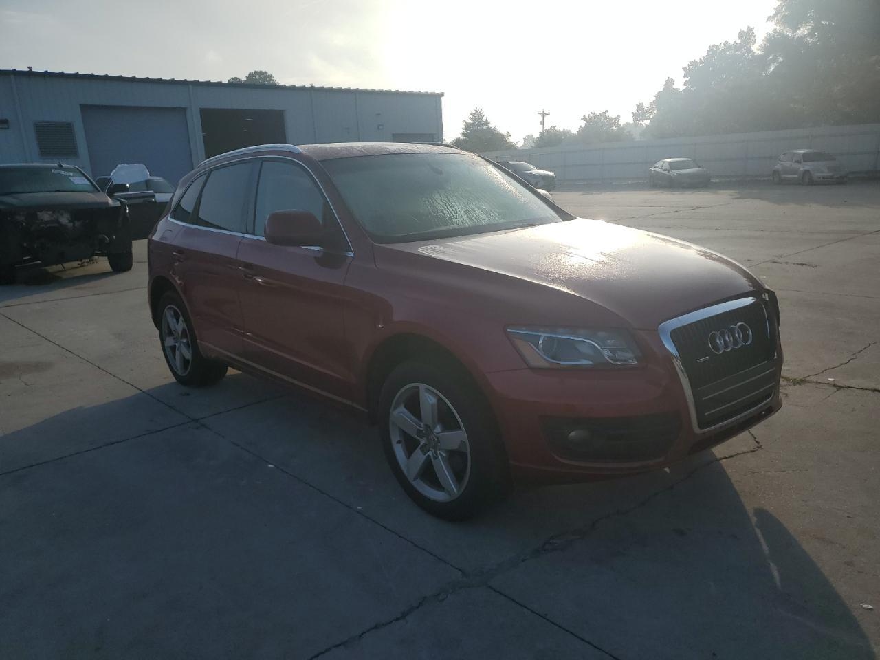 2010 AUDI Q5