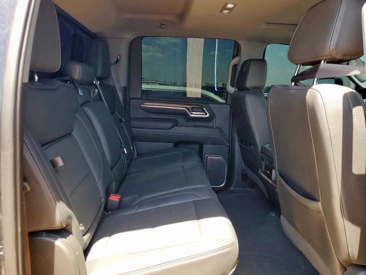 2024 GMC Sierra