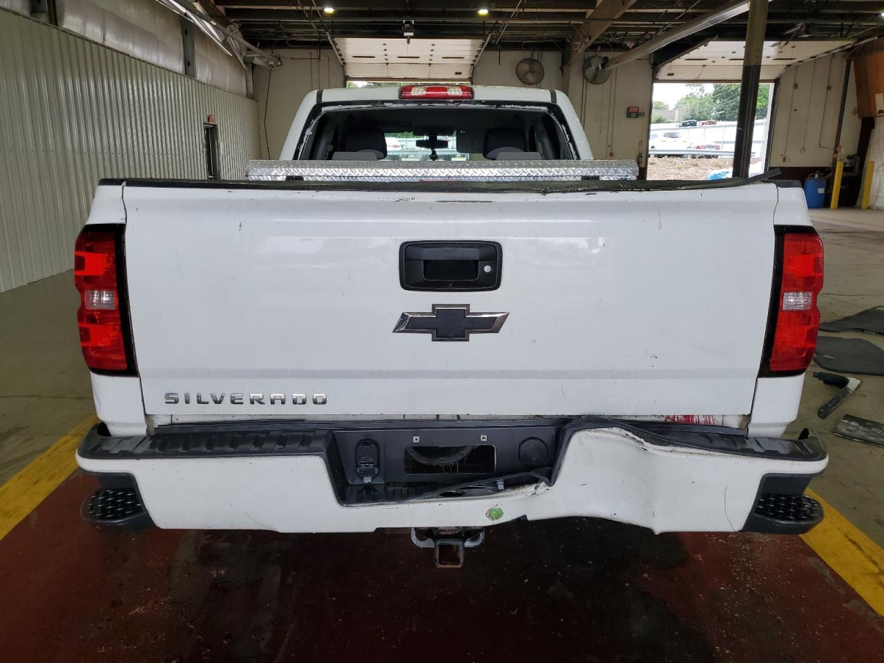 2018 CHEVROLET Silverado