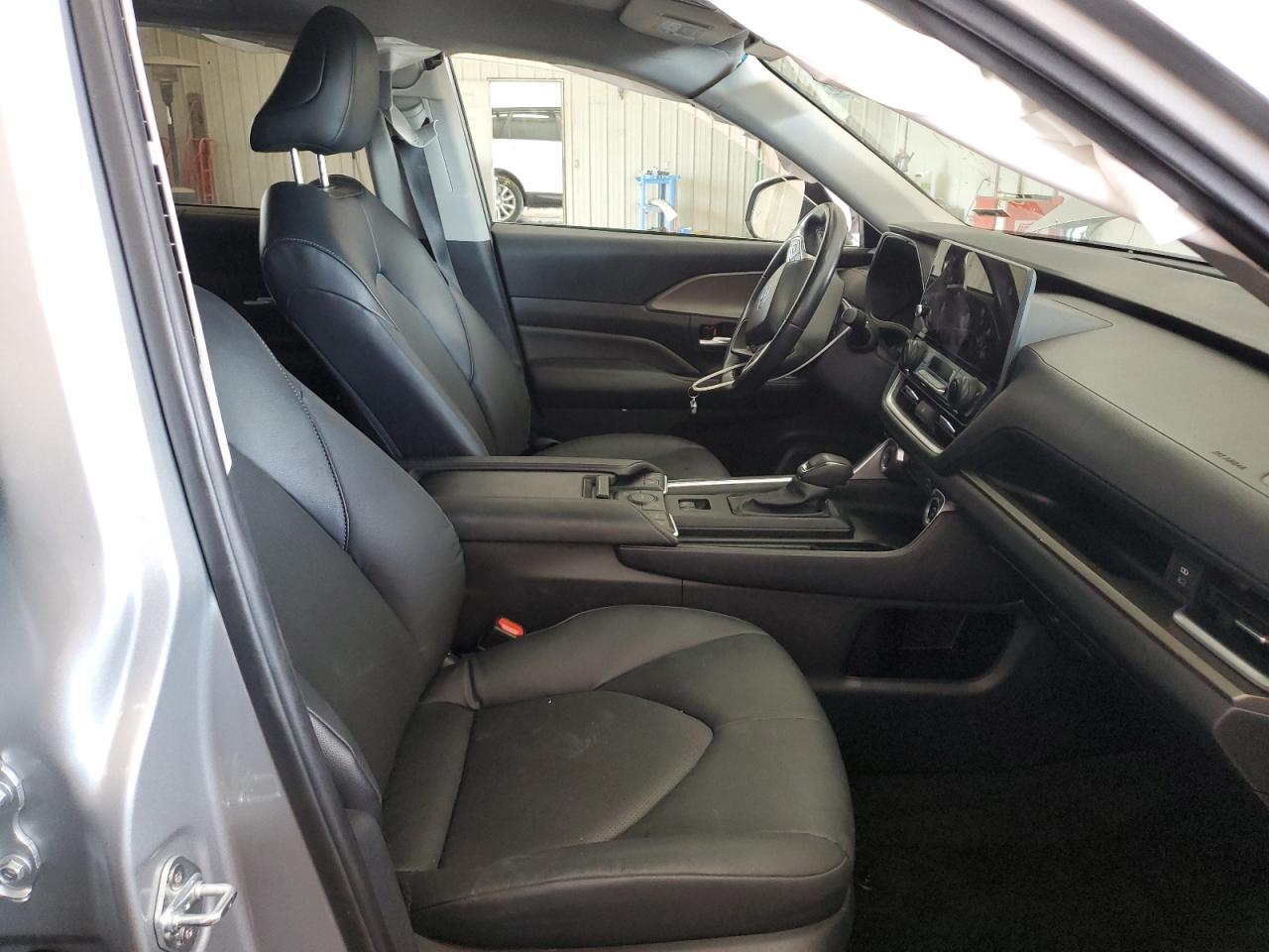 2024 TOYOTA HIGHLANDER