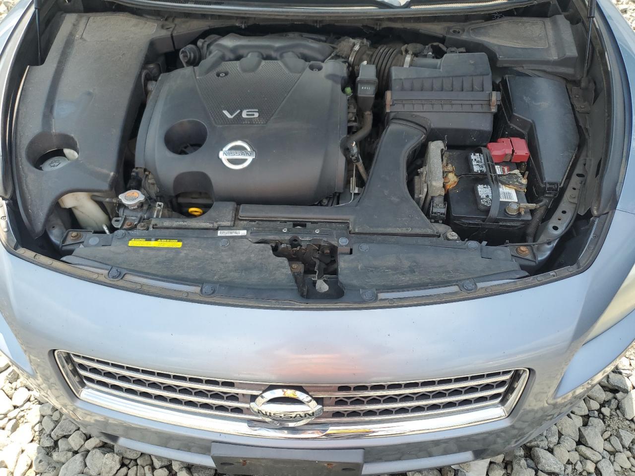 2011 NISSAN Maxima