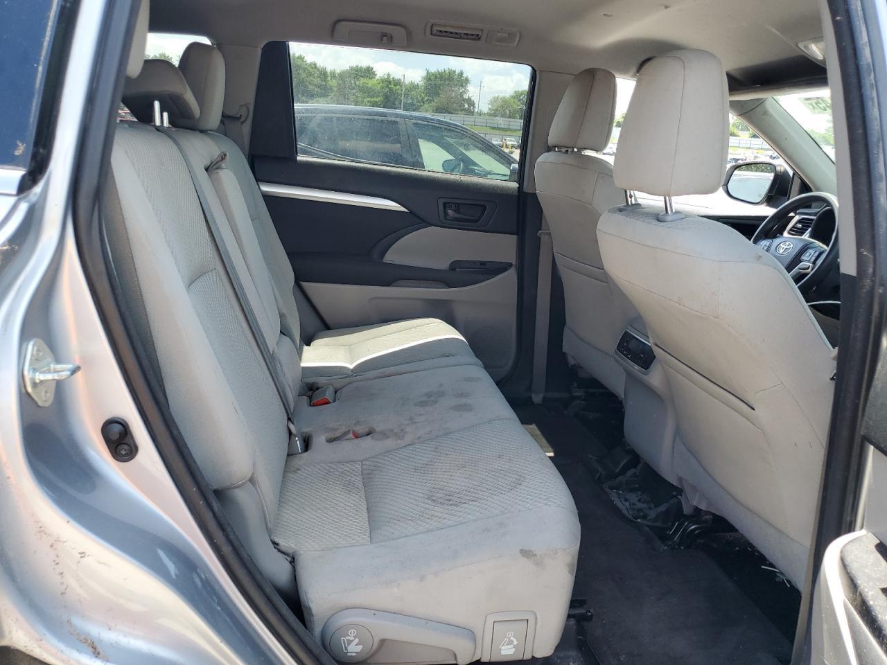 2015 TOYOTA HIGHLANDER