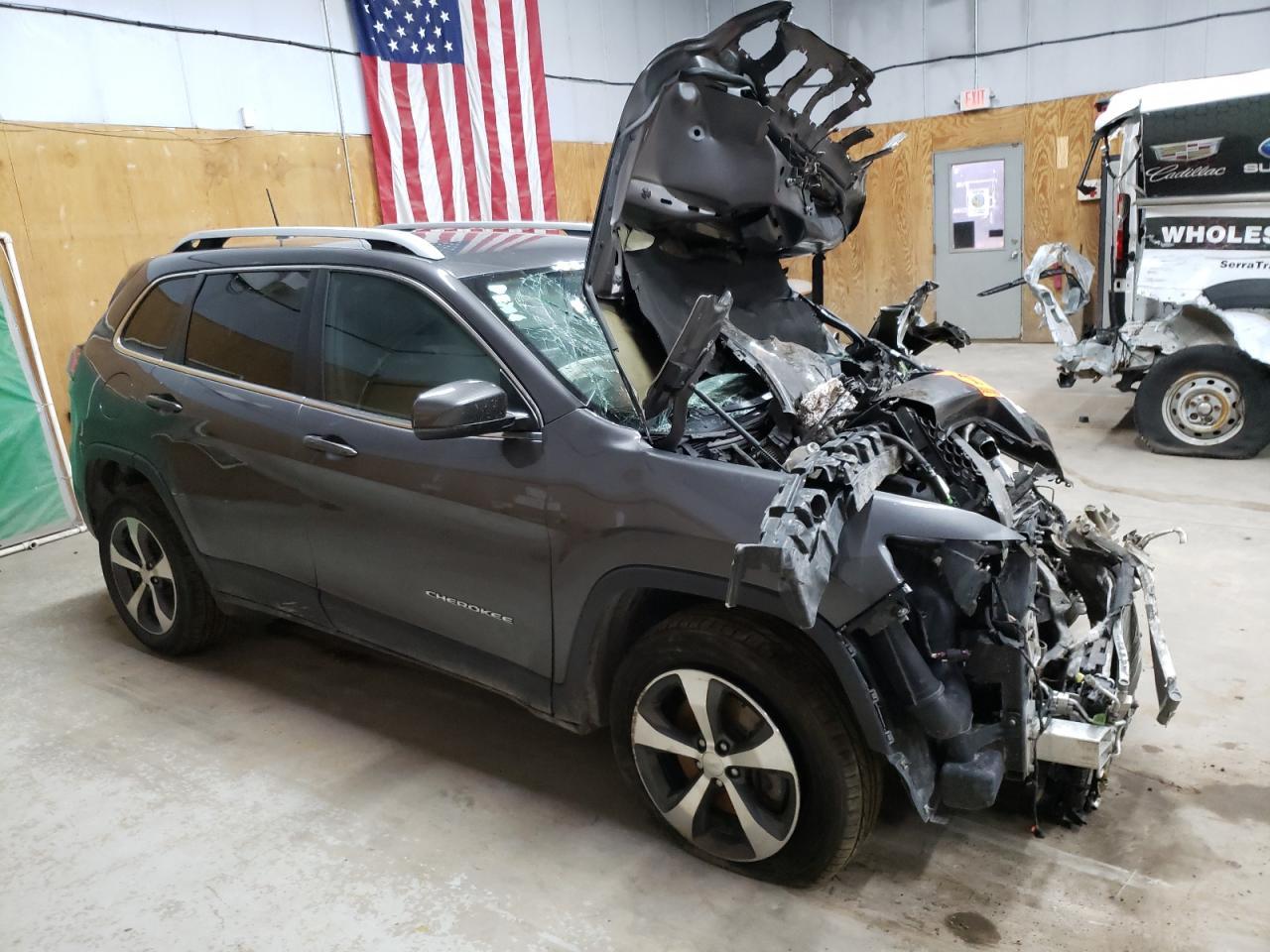 2019 JEEP CHEROKEE