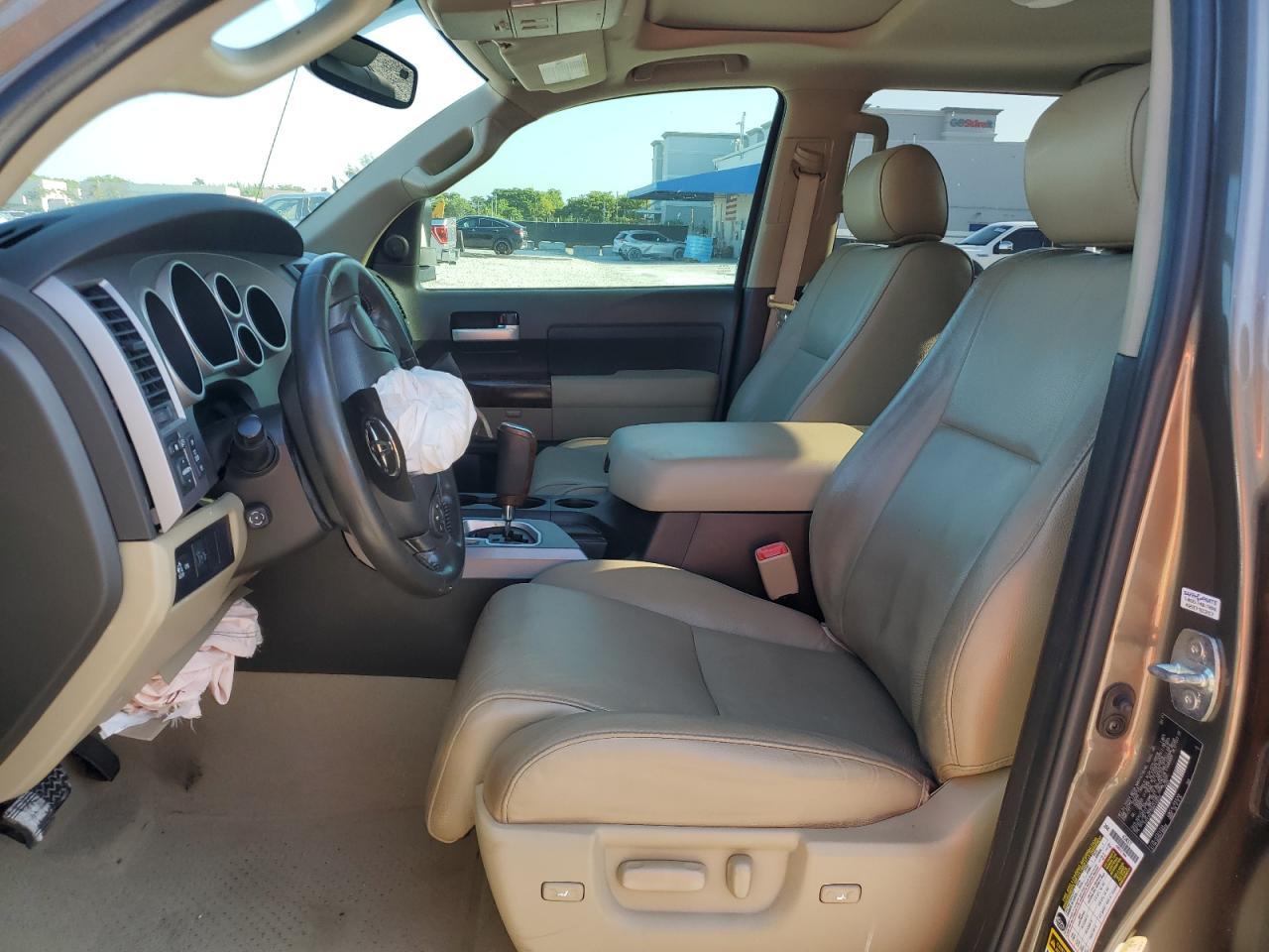 2011 TOYOTA TUNDRA