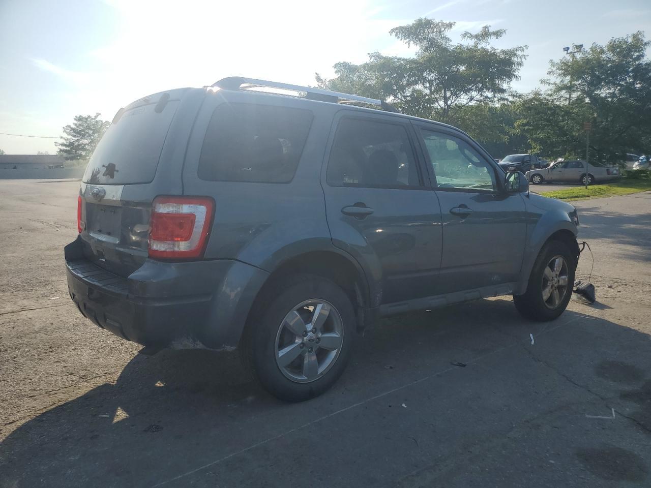 2010 FORD ESCAPE