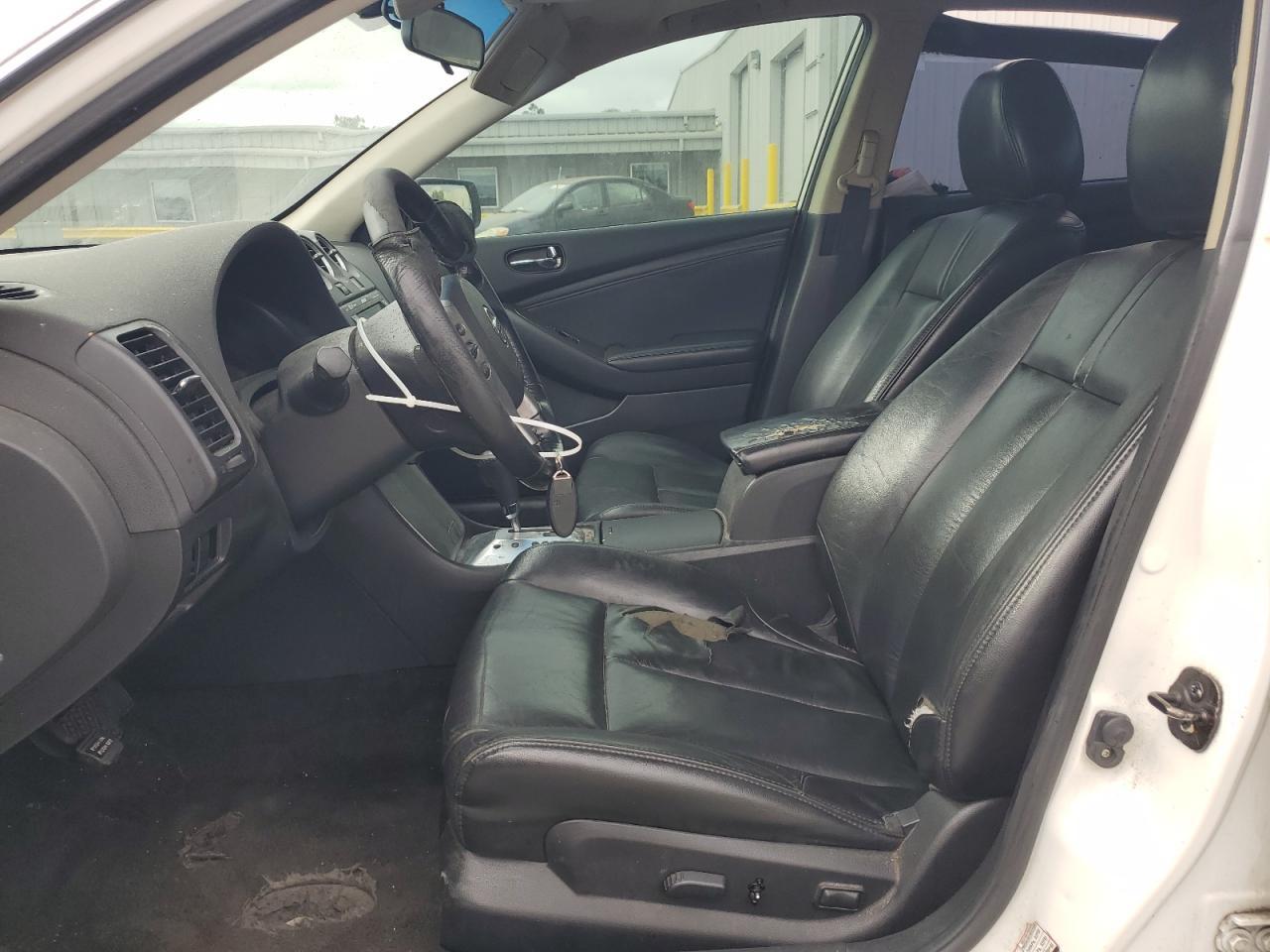 2009 NISSAN ALTIMA