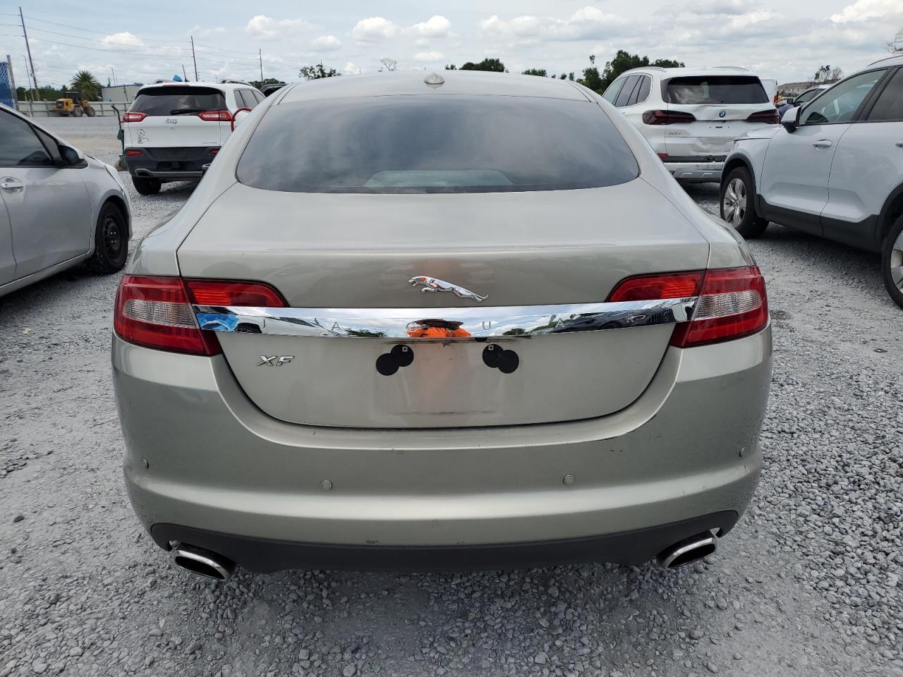2011 JAGUAR XF