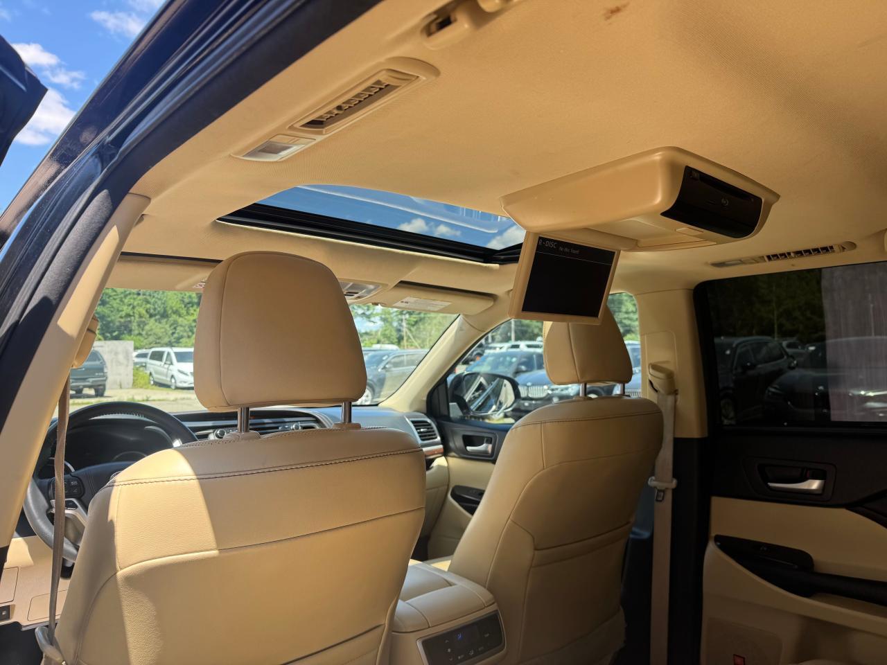 2016 TOYOTA HIGHLANDER
